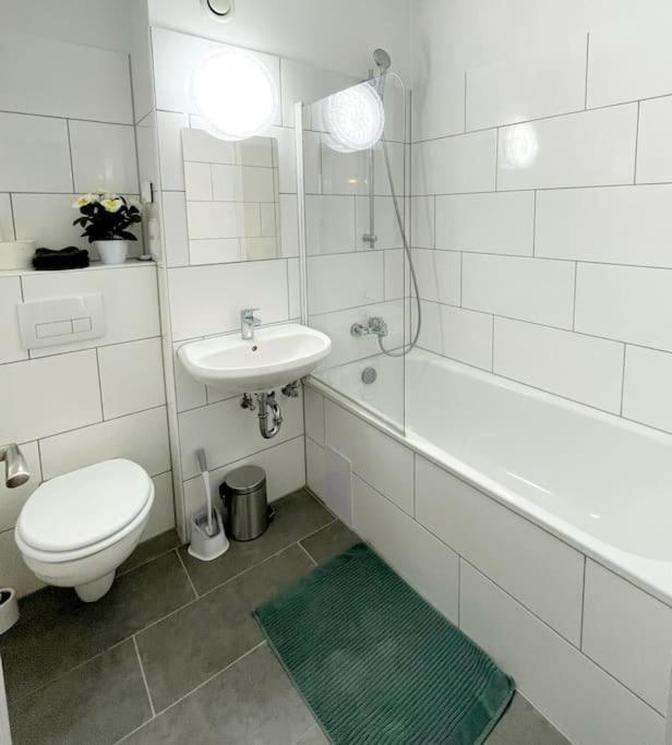 Grosse 3-Zimmer Wohnung, Zentrale Lage. Mülheim an der Ruhr Exteriér fotografie