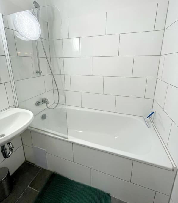 Grosse 3-Zimmer Wohnung, Zentrale Lage. Mülheim an der Ruhr Exteriér fotografie