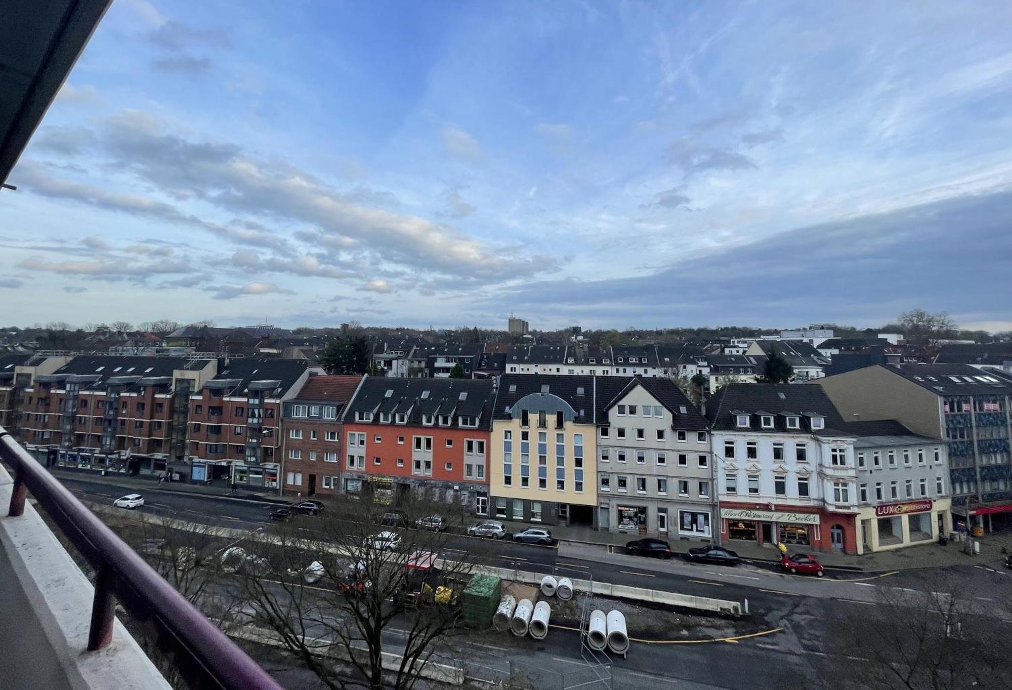 Grosse 3-Zimmer Wohnung, Zentrale Lage. Mülheim an der Ruhr Exteriér fotografie